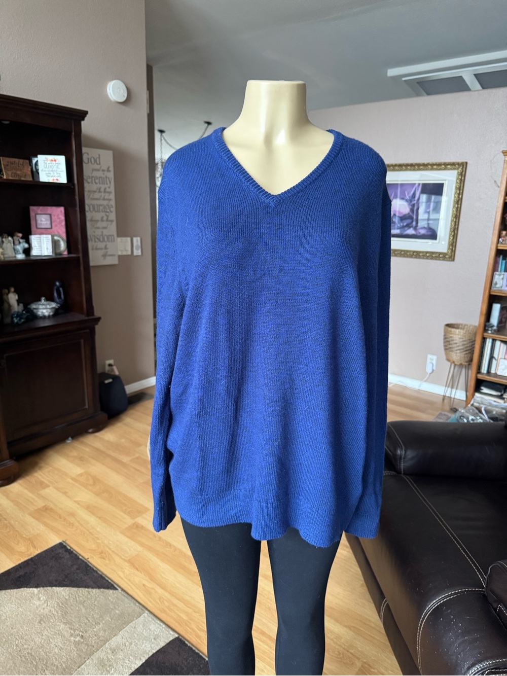 Goodthreads royal blue V-neck long sleeve sweater-size XL